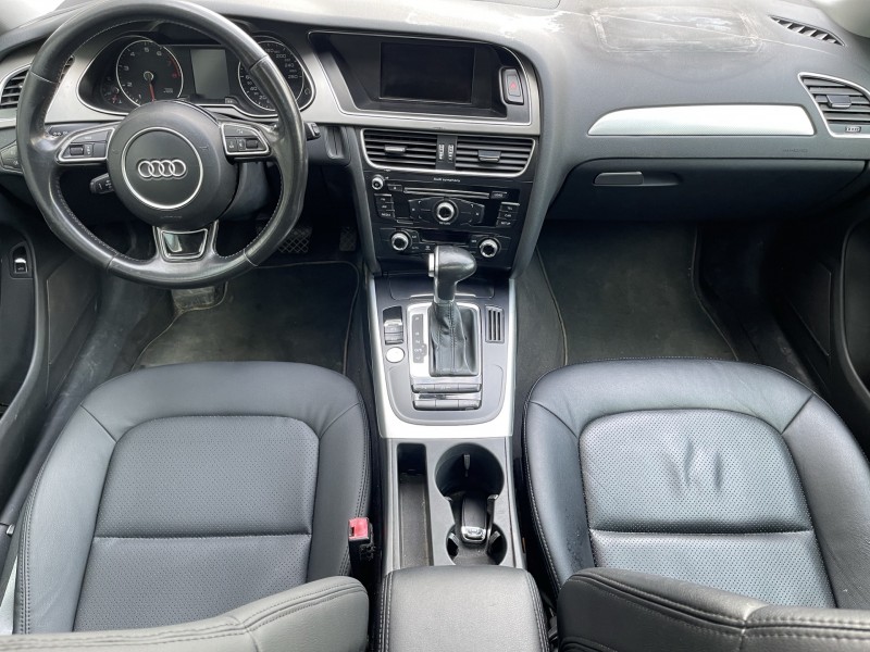 济宁16年奥迪A4L3