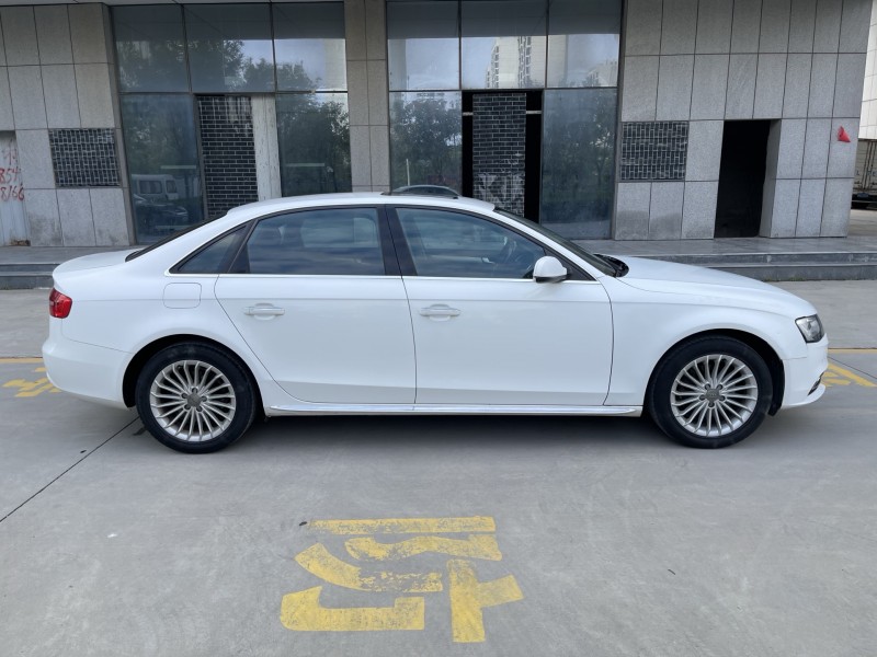 济宁16年奥迪A4L8