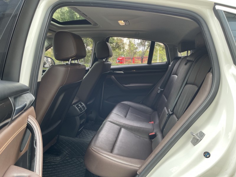 济宁18年宝马X47