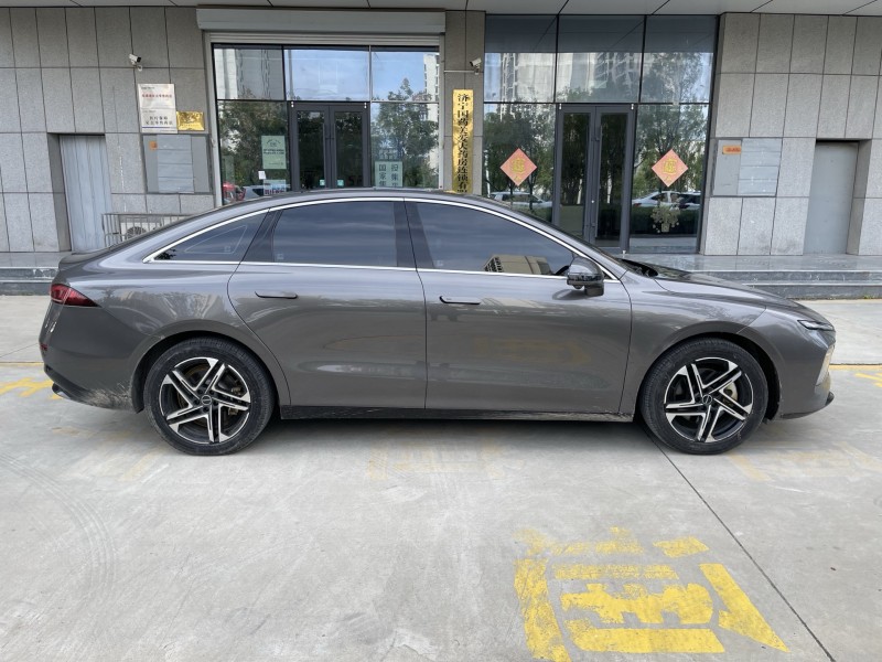 济宁24年荣威D78