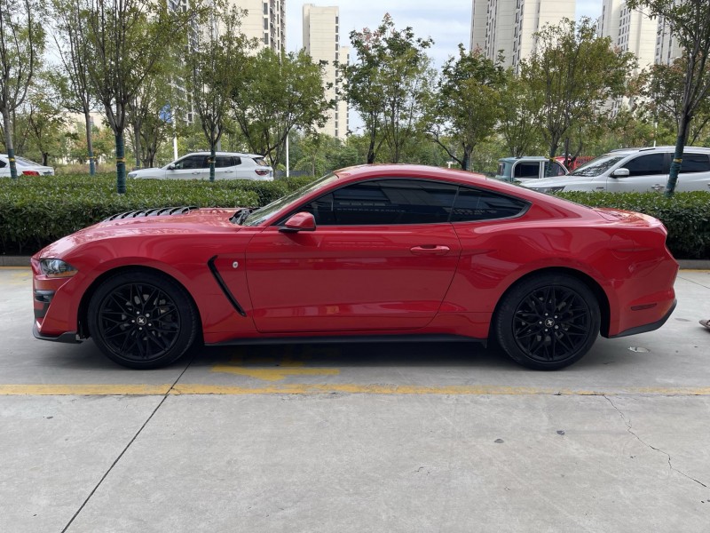 济宁18年福特野马7