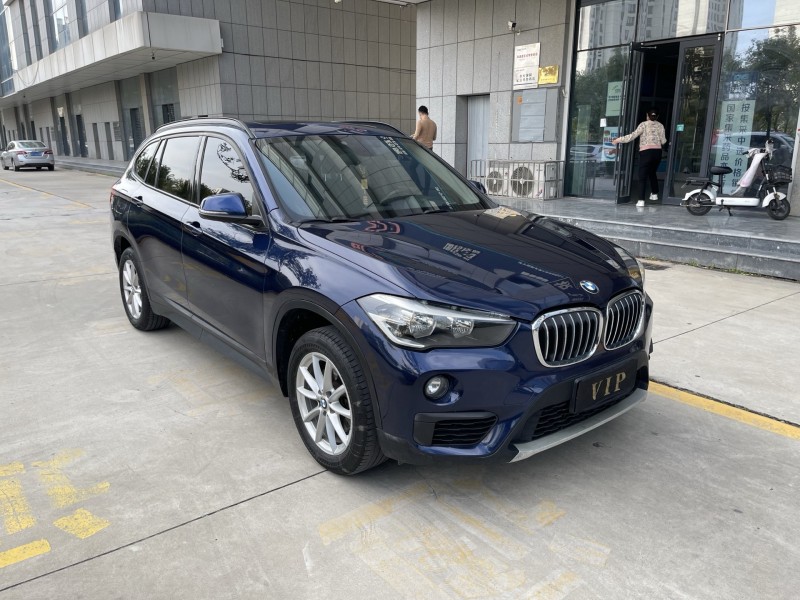 济宁18年宝马X12