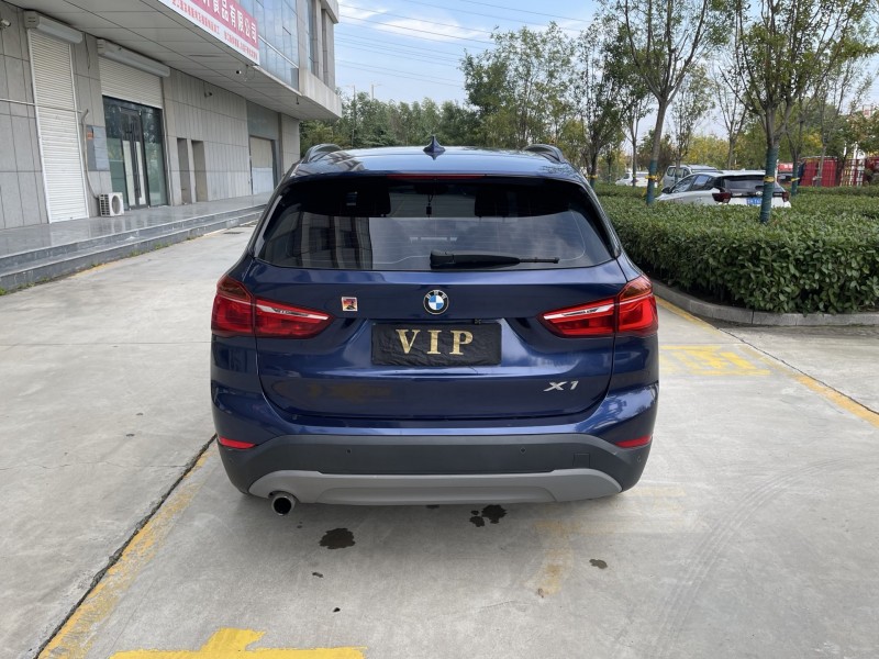 济宁18年宝马X19