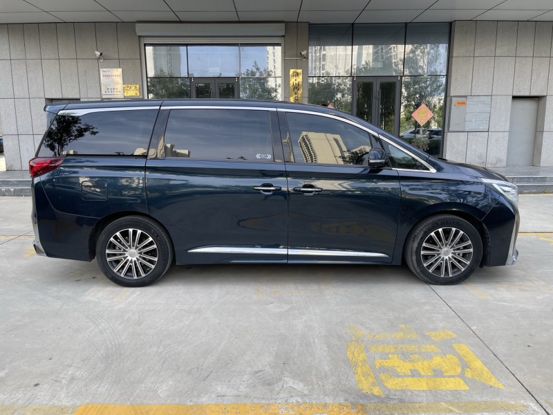 济宁23年传祺M86