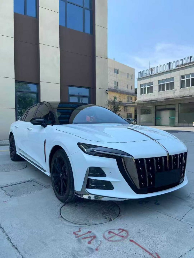 襄阳23年红旗H62