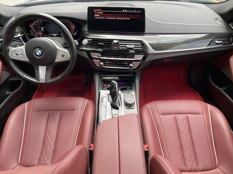 济宁23年宝马5系4