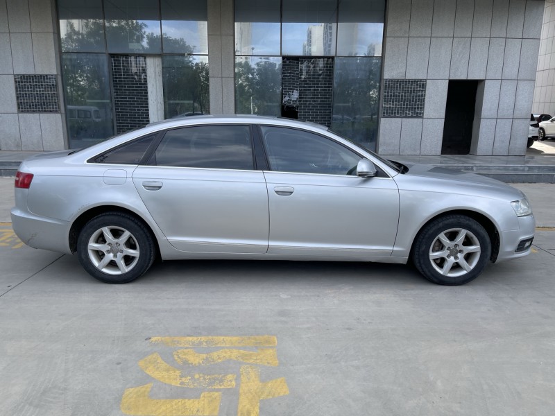 济宁12年奥迪A6L8