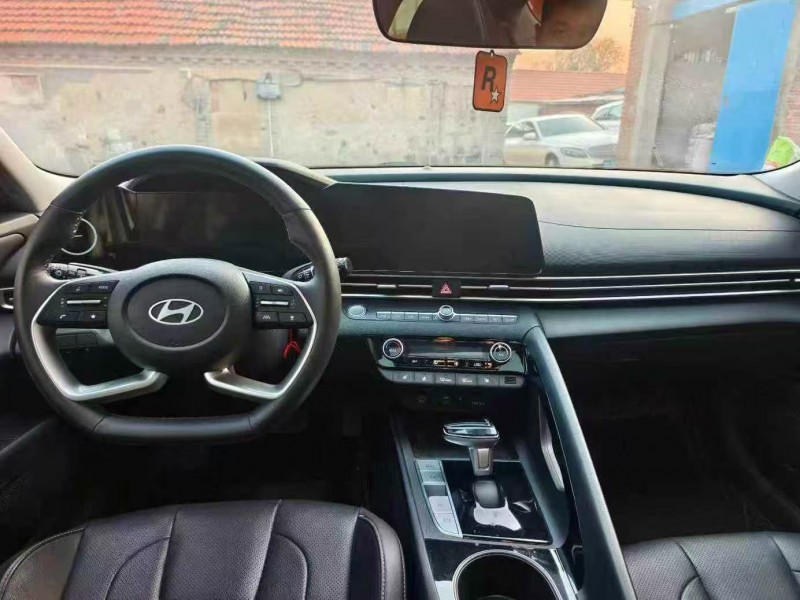 青岛23年现代伊兰特5