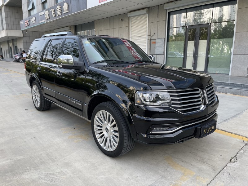 济宁18年林肯领航员2