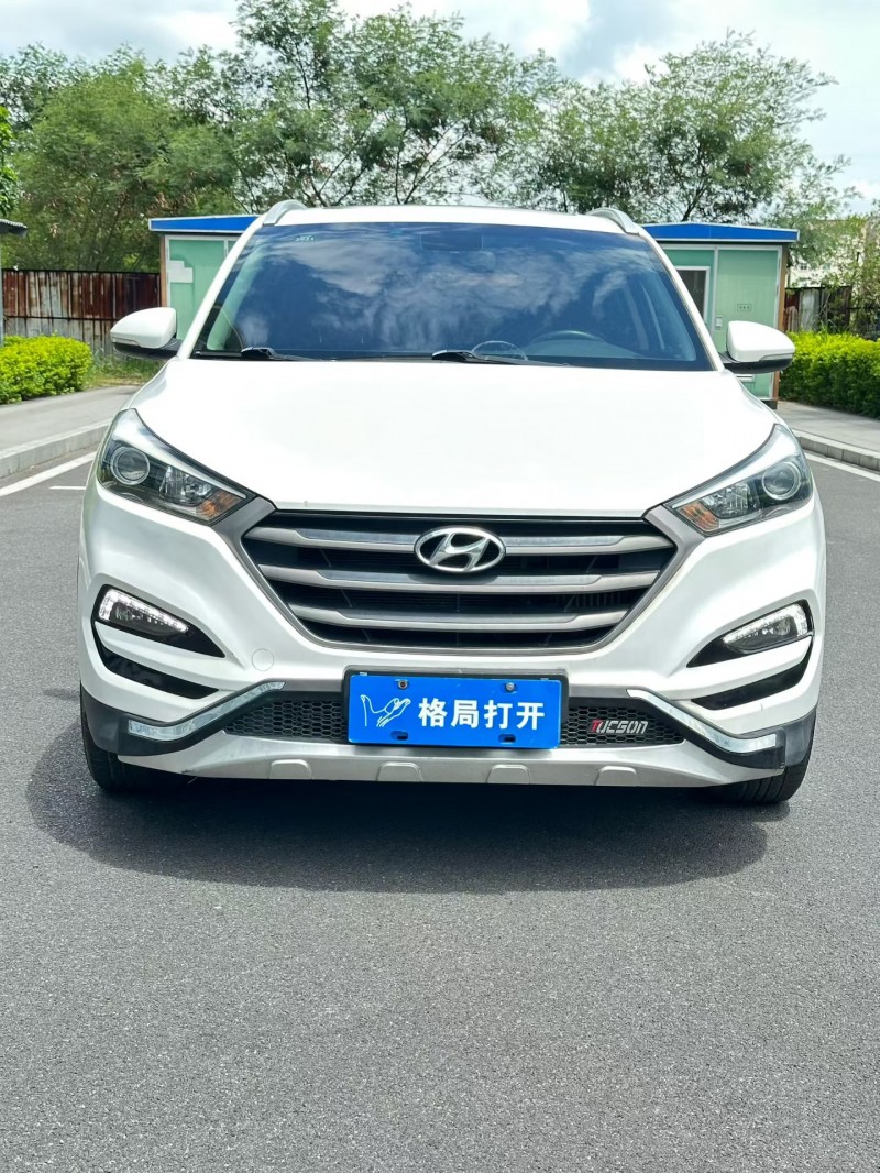 东莞17年现代途胜1