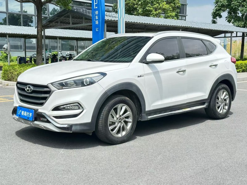 东莞17年现代途胜2