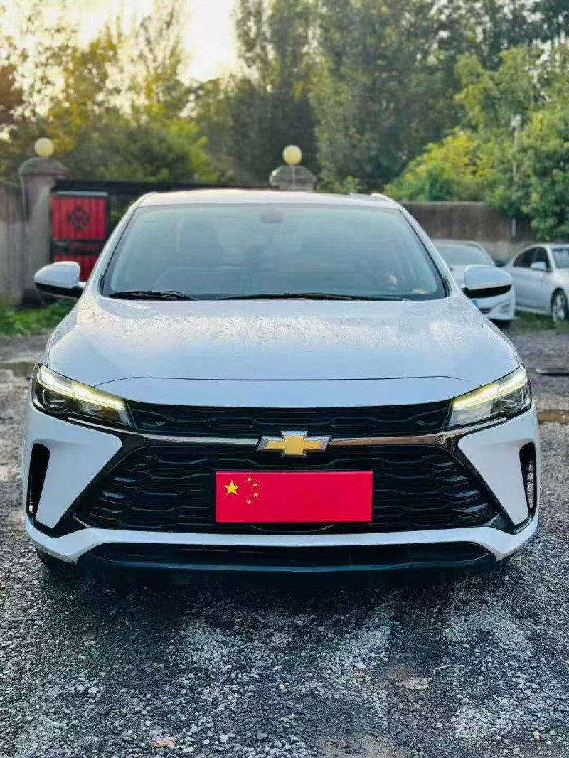 鹤壁23年雪佛兰科鲁泽1