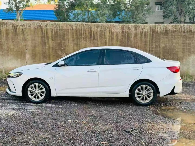 鹤壁23年雪佛兰科鲁泽6