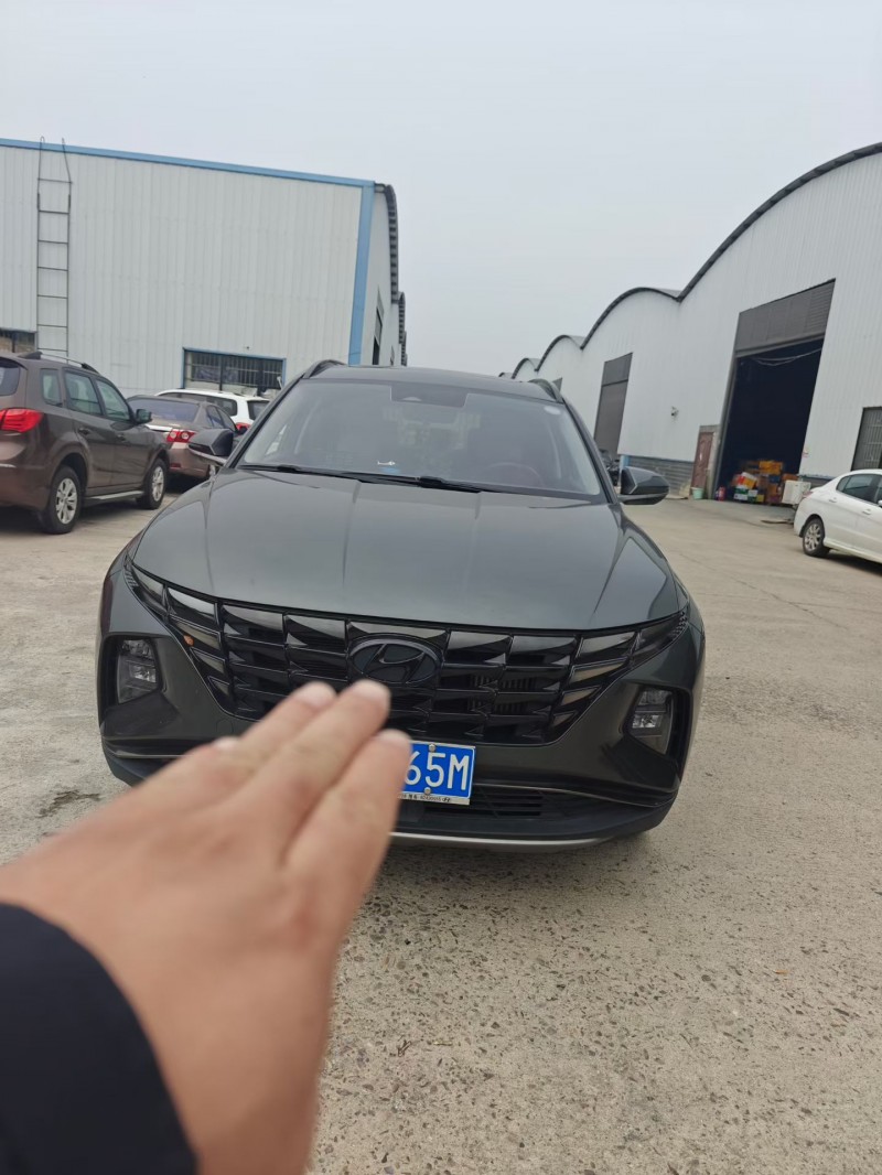 岳阳23年现代途胜1