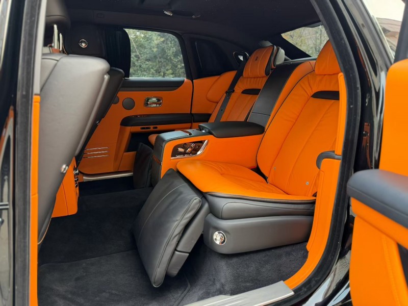 唐山22年劳斯莱斯古斯特5