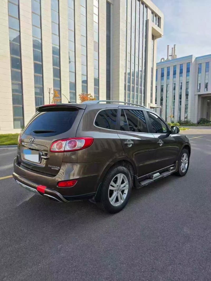 潍坊11年现代途胜8