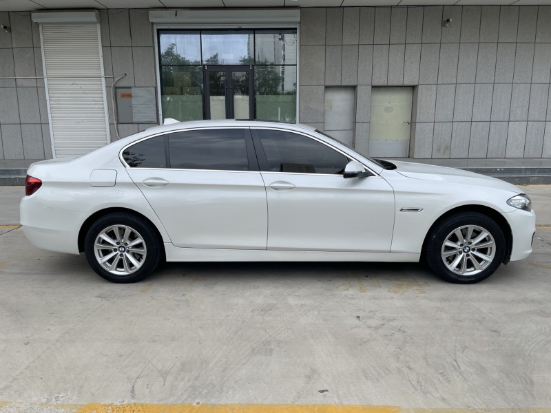 济宁16年宝马5系8