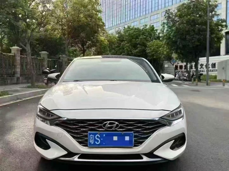 广州21年现代菲斯塔1