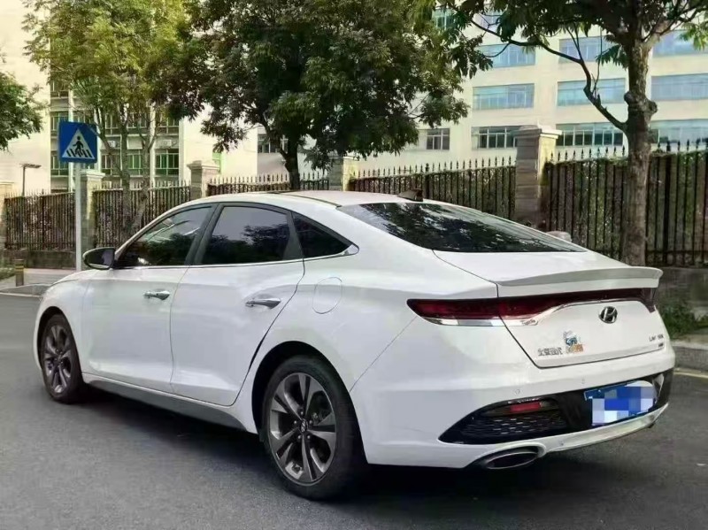 广州21年现代菲斯塔7