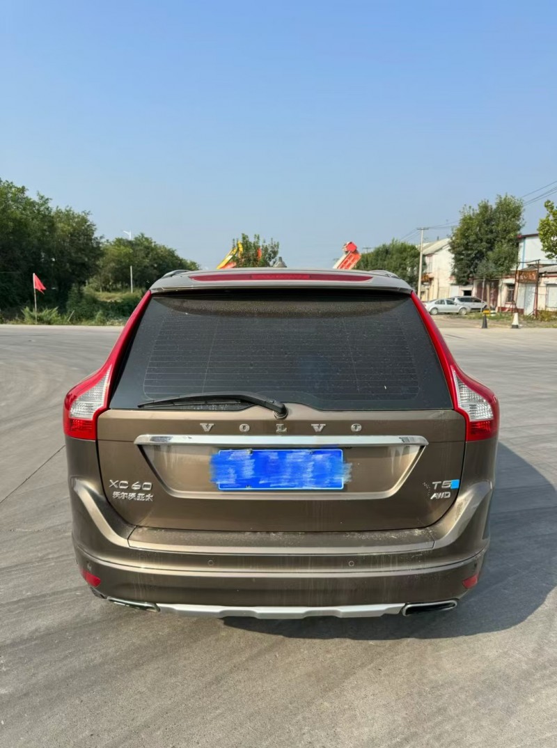 东营16年沃尔沃XC609