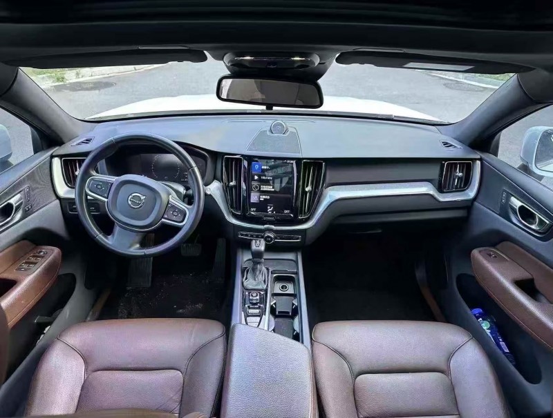 青岛20年沃尔沃XC606