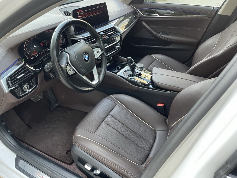 济宁21年宝马5系5