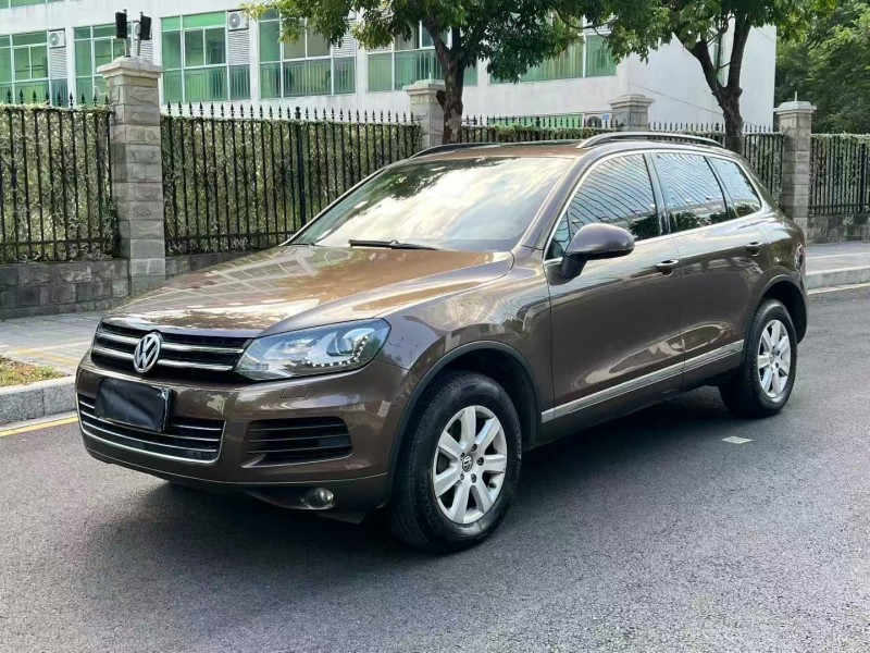 深圳17年大众途锐2