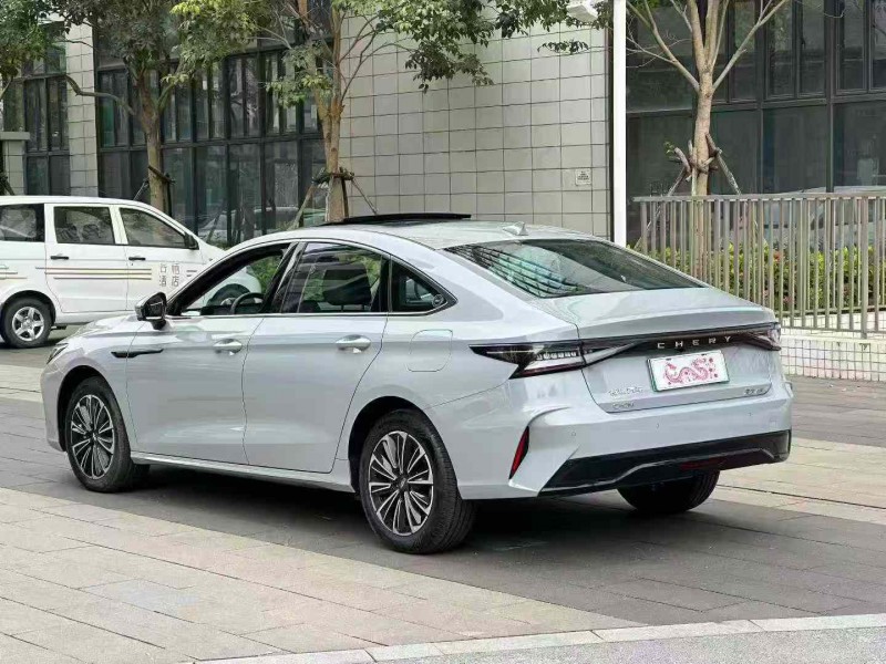 佛山25年奇瑞风云7