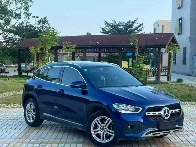 江门22年奔驰GLA2