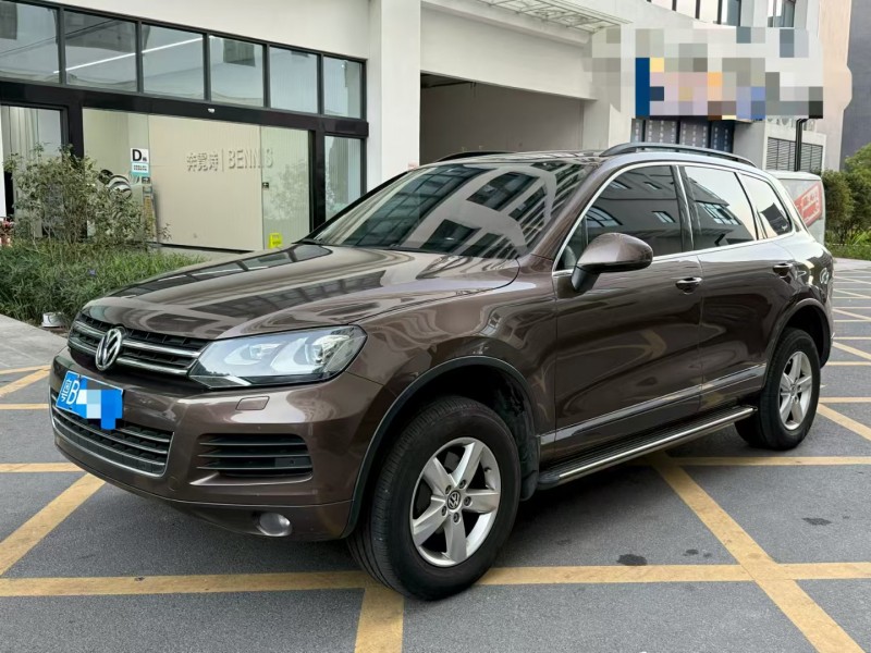 深圳12年大众途锐6