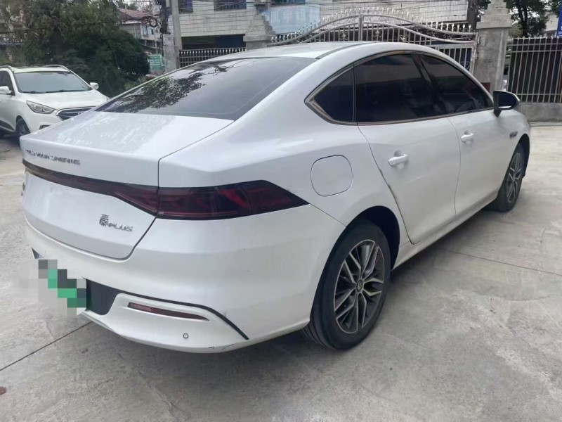 岳阳23年比亚迪秦8