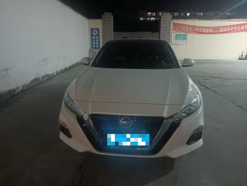 兰州22年日产天籁1