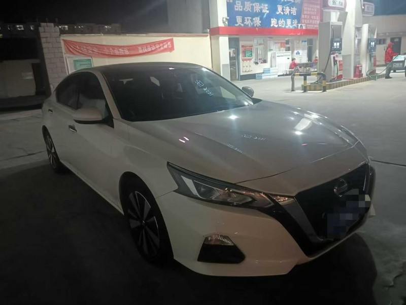 兰州22年日产天籁2