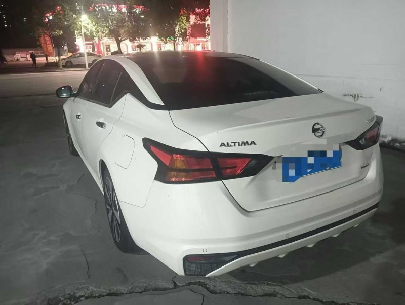 兰州22年日产天籁7