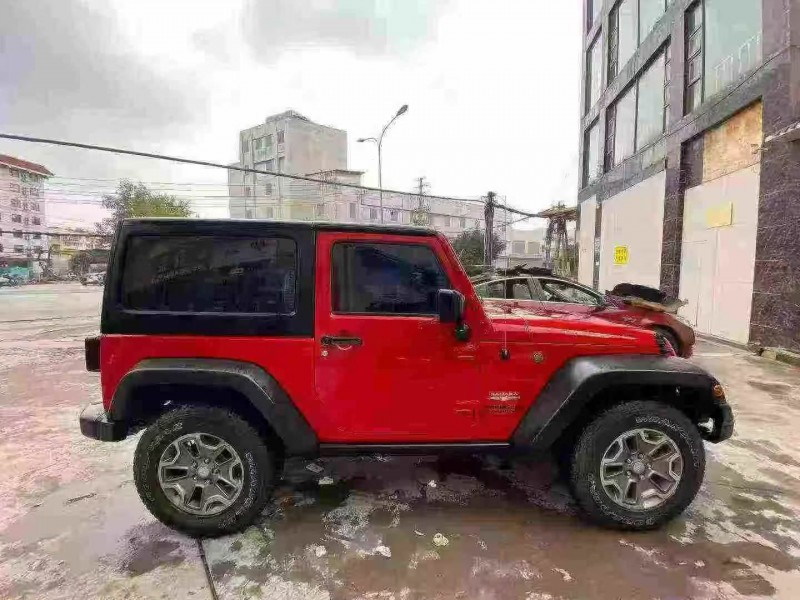 德阳12年Jeep牧马人7