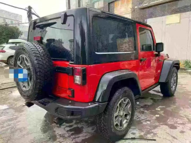 德阳12年Jeep牧马人8