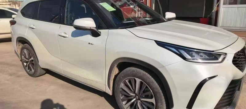 沧州25年丰田皇冠1