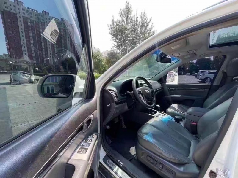 沧州12年现代新胜达6