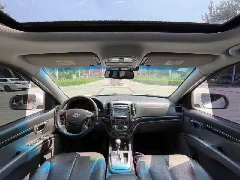 沧州12年现代新胜达8