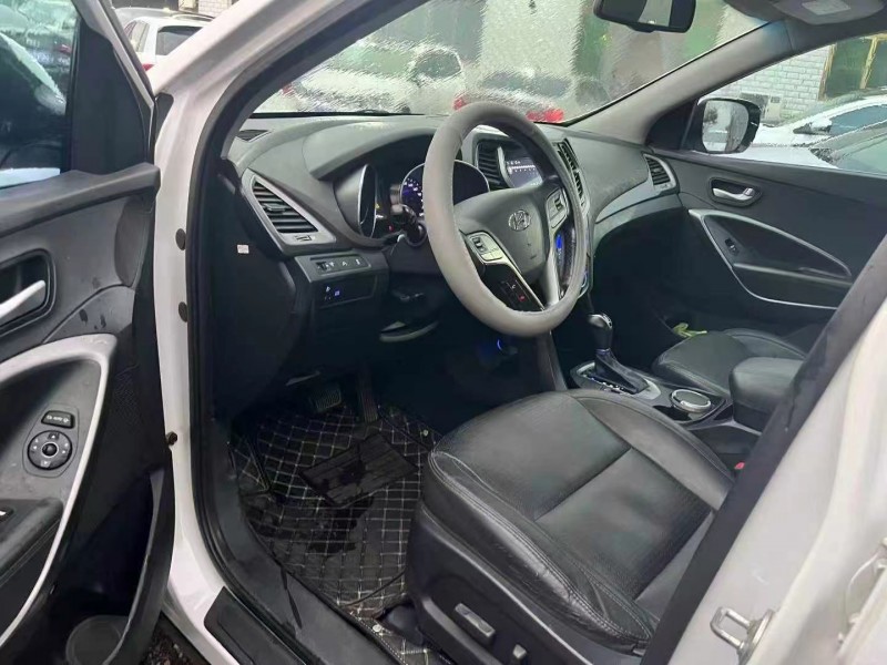 保定14年现代新胜达7