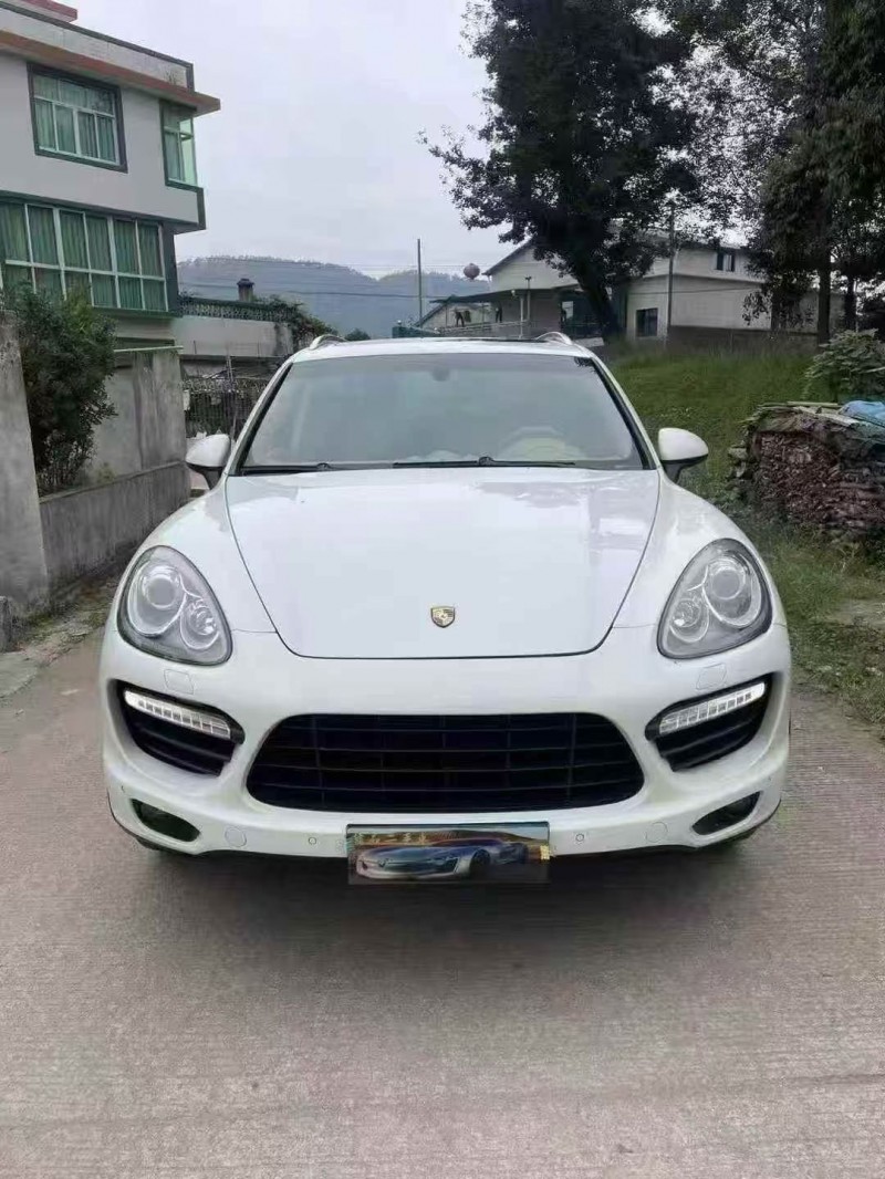 厦门15年保时捷卡宴1