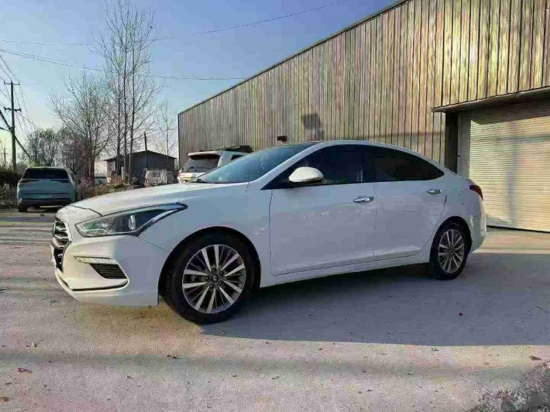 徐州17年现代名图3