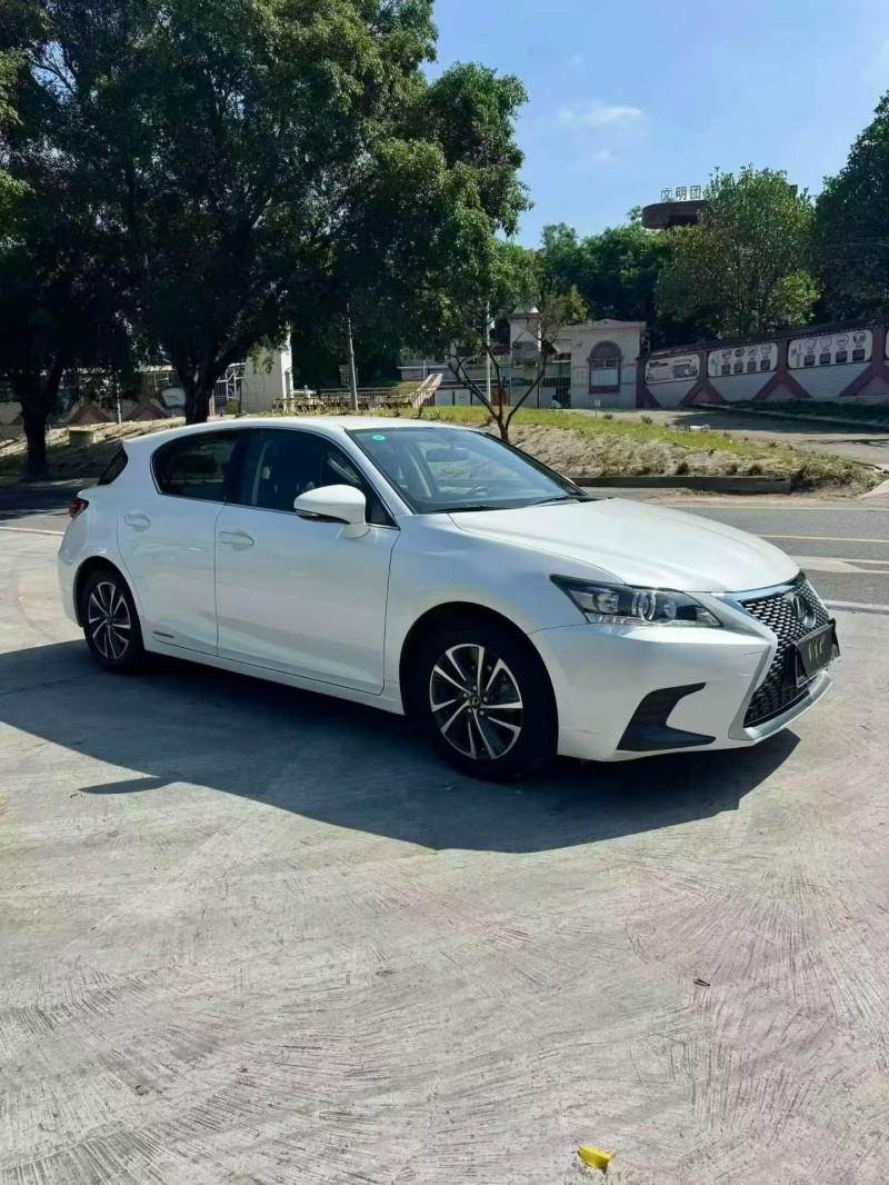 深圳21年雷克萨斯CT3