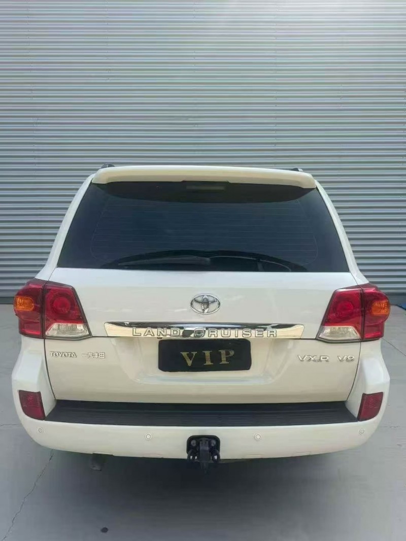 泰安19年丰田兰德酷路泽9