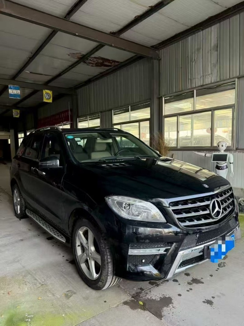 泰安13年奔驰ML3