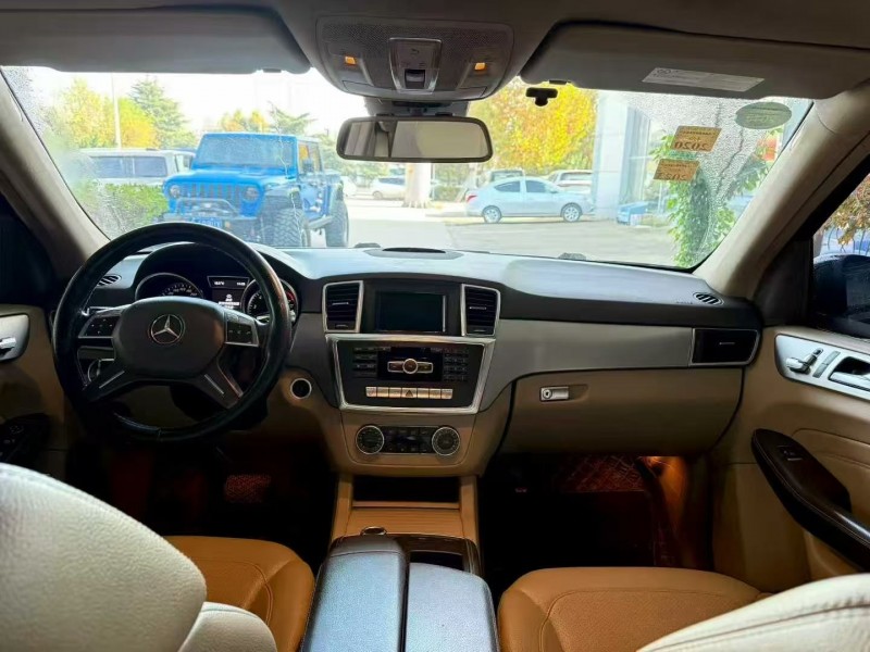 泰安13年奔驰ML6