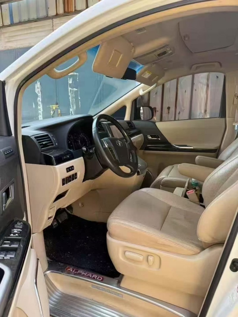 烟台14年丰田埃尔法4