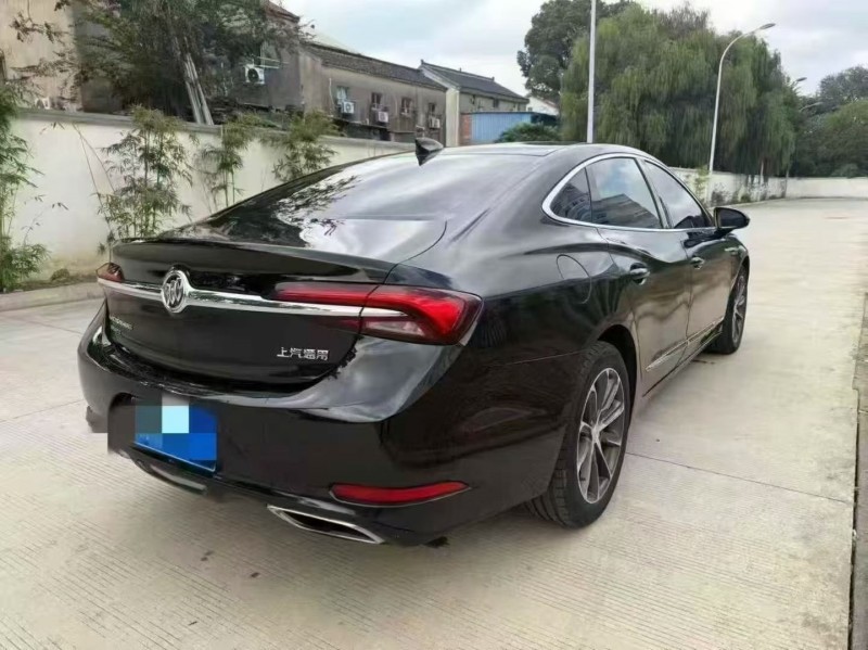 烟台19年别克君越8