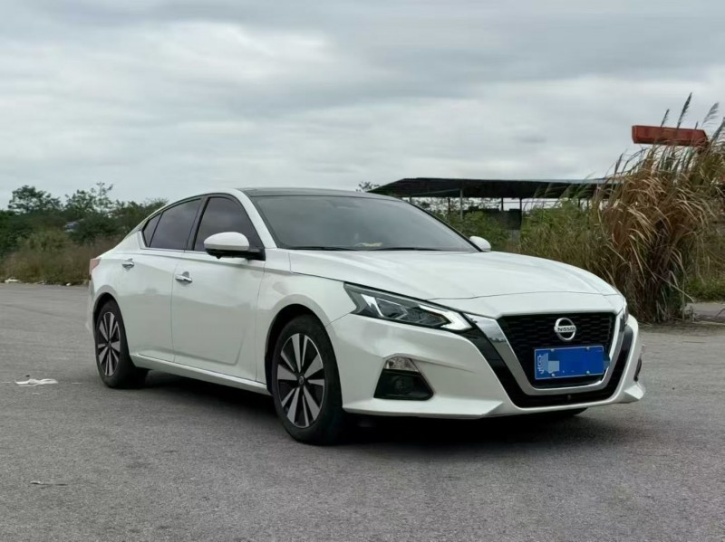 梧州22年日产天籁2