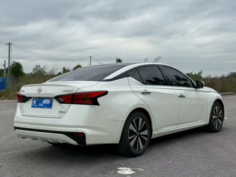 梧州22年日产天籁7